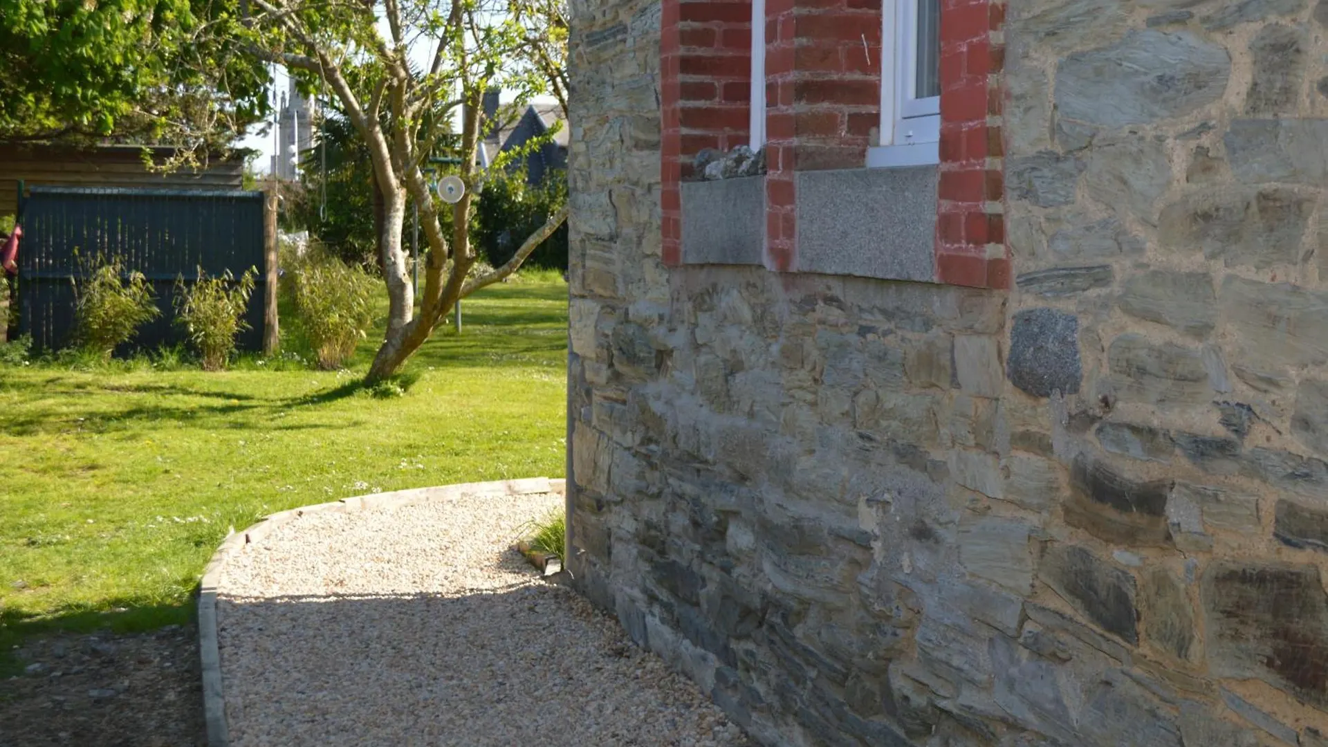 La Passerelle Morlaix 0*,